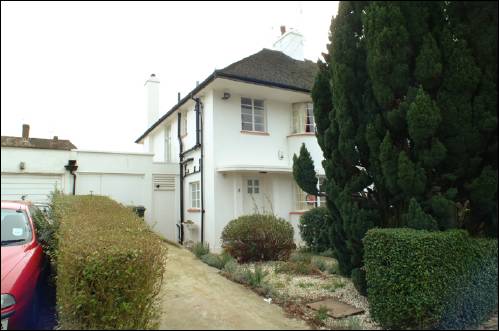 06 Ludlow Way